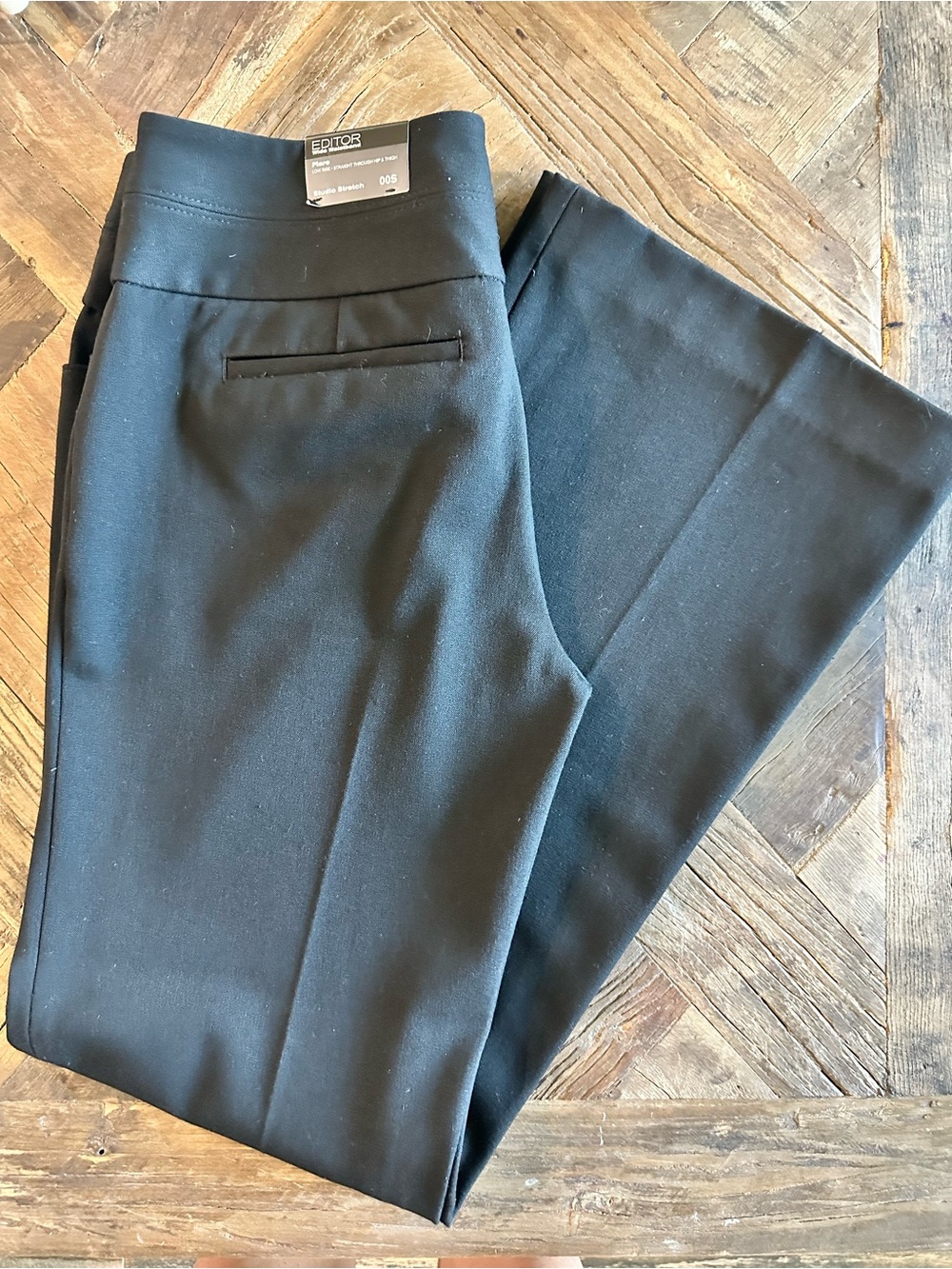 Express Editor Flare Black Dress Pants — Studio Stretch NWT 00 Short